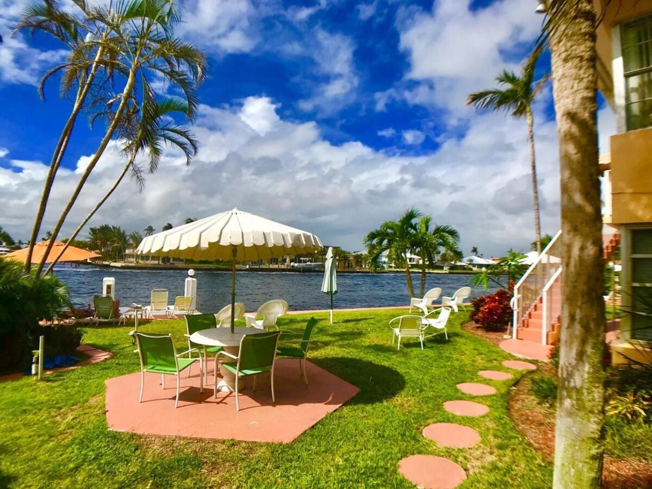 Studio Intracoastal Views! 5 Min Walk To The Beach Vila Pompano Beach Exterior foto