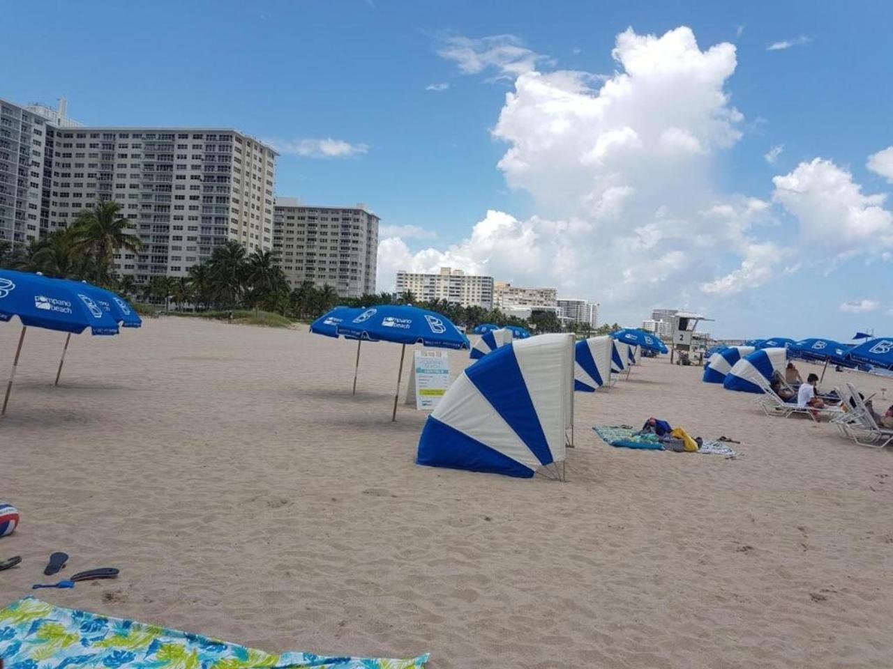Studio Intracoastal Views! 5 Min Walk To The Beach Vila Pompano Beach Exterior foto