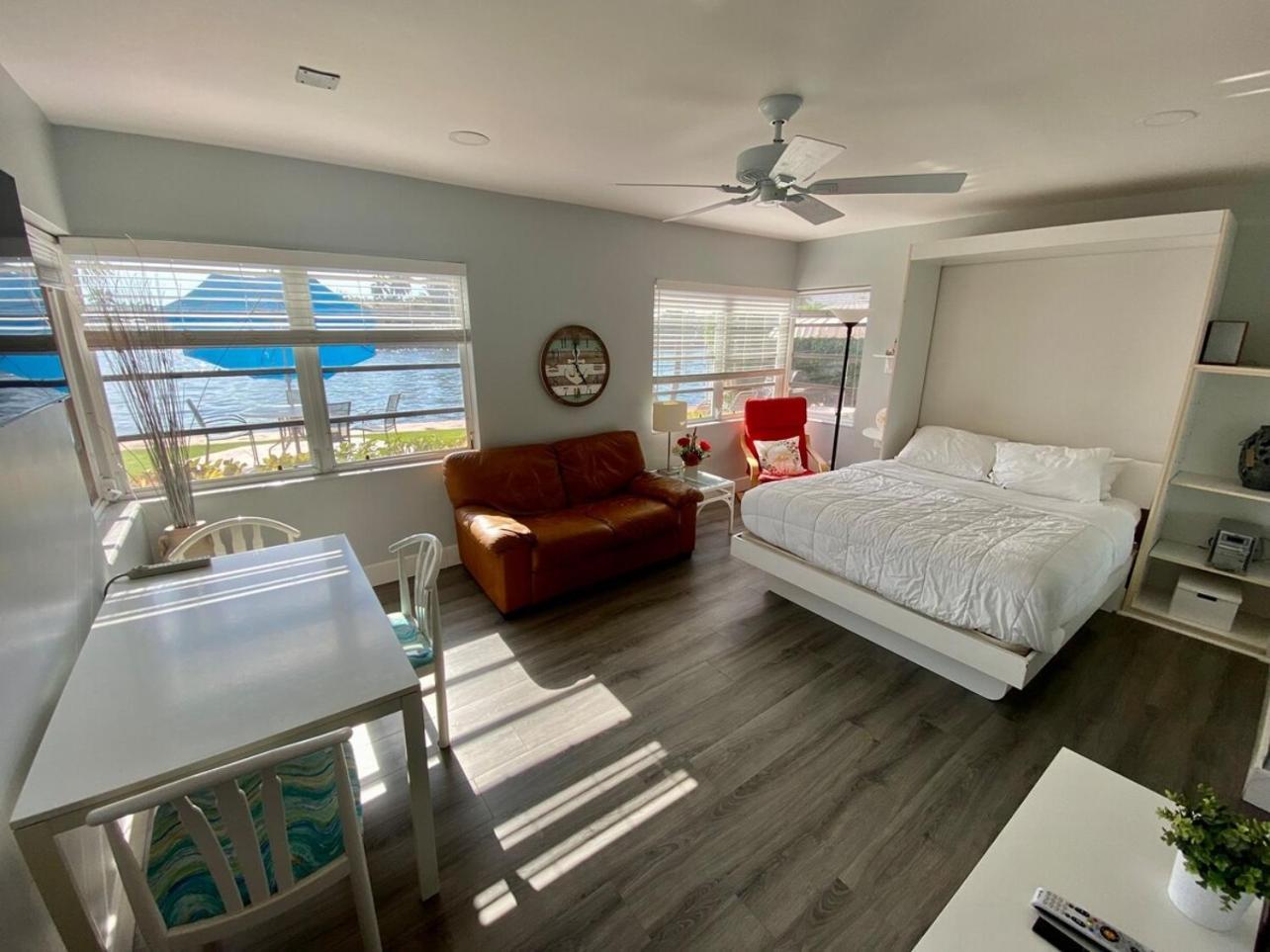 Studio Intracoastal Views! 5 Min Walk To The Beach Vila Pompano Beach Exterior foto
